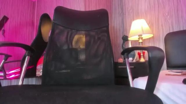 Image 8 of niaminaj Stream on Chaturbate on 13 months ago