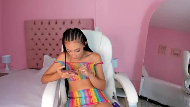 Image 4 of niaolimpo Stream on Chaturbate on 21 months ago