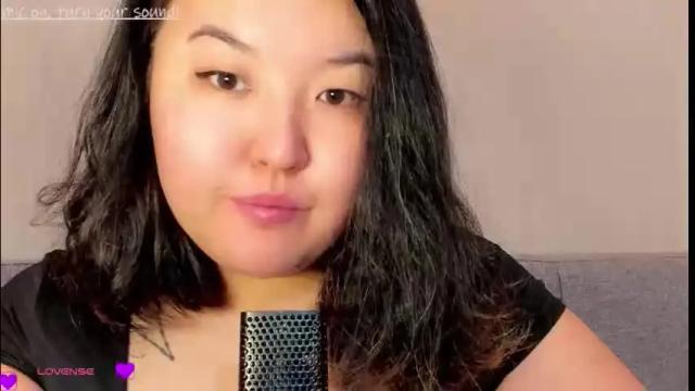Image 7 of niatonoori Stream on Chaturbate on 1 month ago