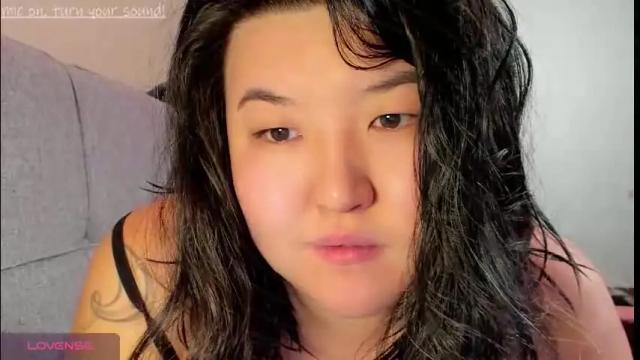 Image 2 of niatonoori Stream on Chaturbate on 1 month ago