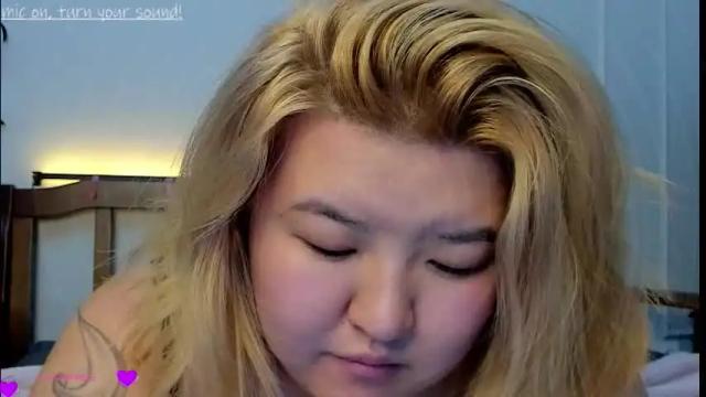Image 3 of niatonoori Stream on Chaturbate on 1 month ago