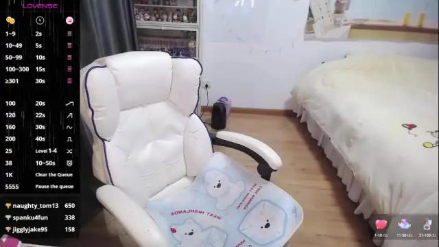 Image 10 of nice_belle Stream on Chaturbate on 3 days ago