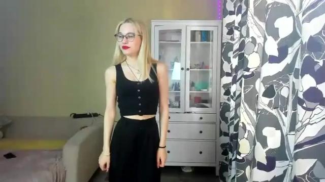 Image 6 of niceonepixie_ Stream on Chaturbate on 22 months ago