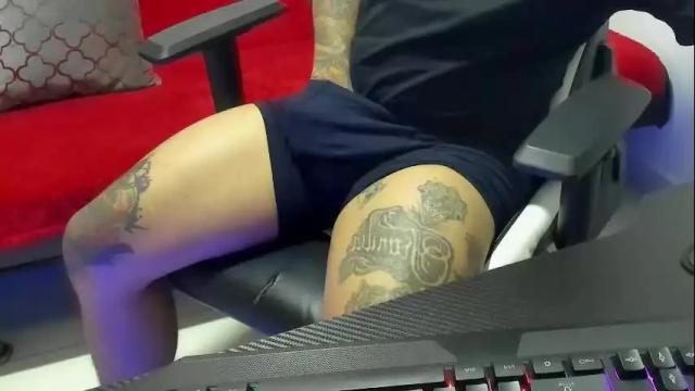 Image 2 of nicepussyandcock Stream on Chaturbate on 4 months ago