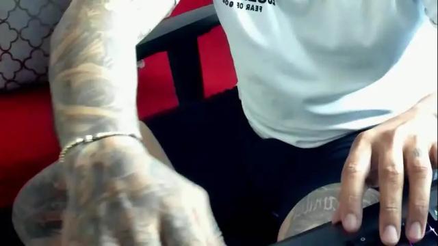 Image 8 of nicepussyandcock Stream on Chaturbate on 3 months ago