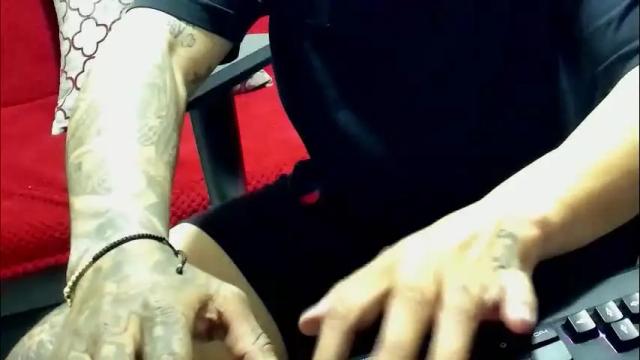 Image 4 of nicepussyandcock Stream on Chaturbate on 2 months ago