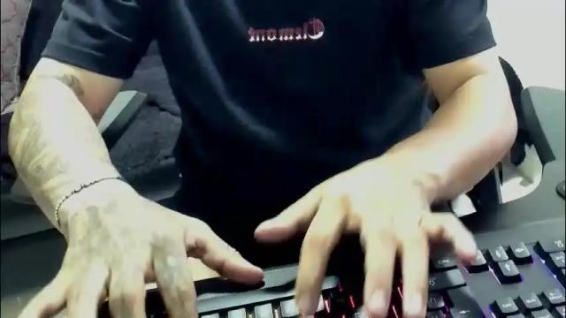 Image 4 of nicepussyandcock Stream on Chaturbate on 1 month ago