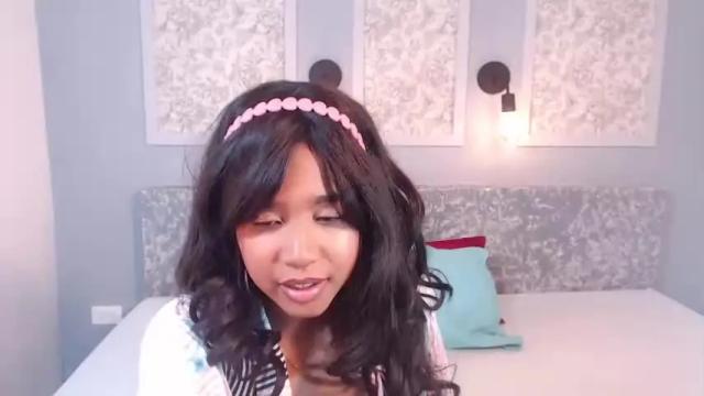 Image 2 of nicha_boho2 Stream on Chaturbate on 17 months ago