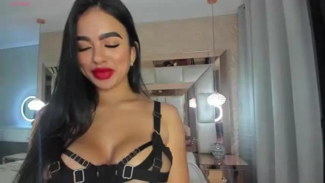 Image 10 of nichole__evans Stream on Chaturbate on 17 months ago