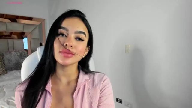 Image 3 of nichole__evans Stream on Chaturbate on 14 months ago