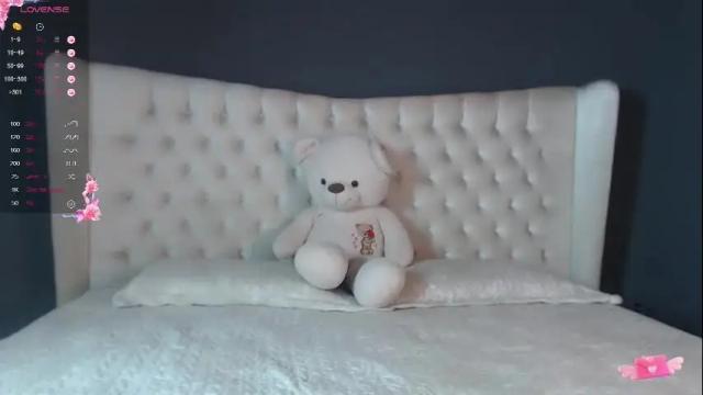 Image 11 of nichole_bree Stream on Chaturbate on 1 month ago