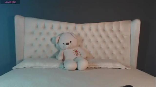 Image 4 of nichole_bree Stream on Chaturbate on 1 month ago