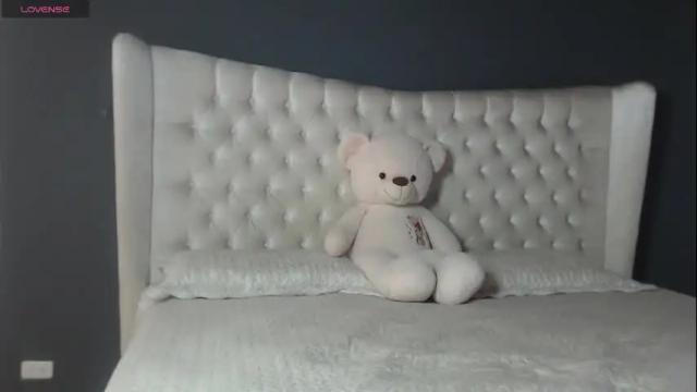 Image 11 of nichole_bree Stream on Chaturbate on 1 month ago