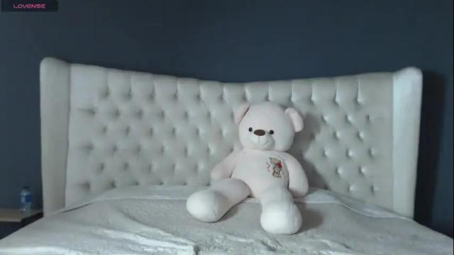 Image 3 of nichole_bree Stream on Chaturbate on 3 months ago