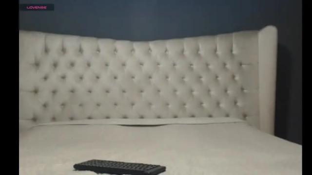 Image 2 of nichole_bree Stream on Chaturbate on 1 month ago