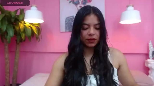 Image 4 of nickii_collins Stream on Chaturbate on 17 months ago