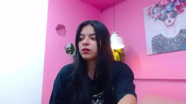 Image 11 of nickii_collins Stream on Chaturbate on 17 months ago