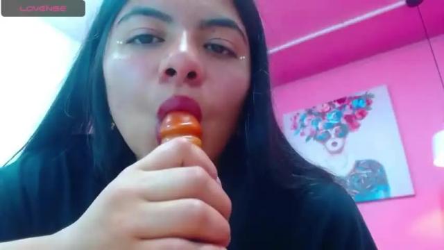 Image 10 of nickii_collins Stream on Chaturbate on 17 months ago