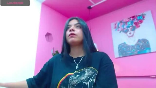 Image 6 of nickii_collins Stream on Chaturbate on 17 months ago