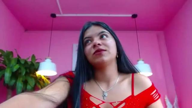 Image 12 of nickii_collins Stream on Chaturbate on 17 months ago