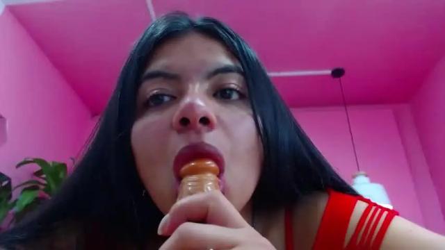 Image 6 of nickii_collins Stream on Chaturbate on 17 months ago