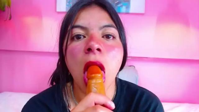 Image 6 of nickii_collins Stream on Chaturbate on 17 months ago