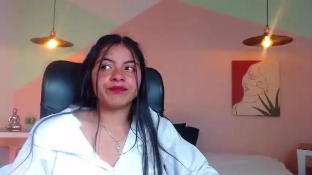 Image 3 of nickii_collins Stream on Chaturbate on 16 months ago