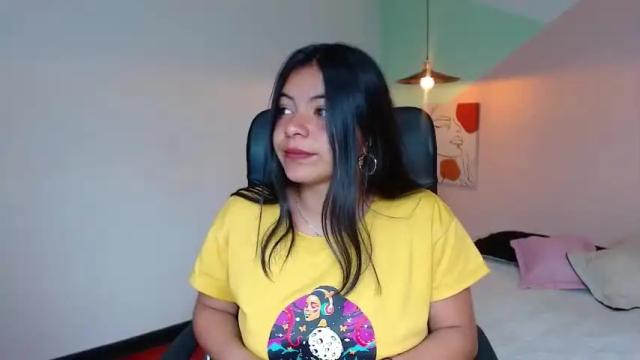 Image 7 of nickii_collins Stream on Chaturbate on 16 months ago