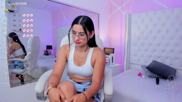 Image 7 of nickky_thompson Stream on Chaturbate on 12 months ago