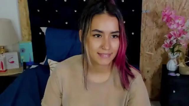 Image 8 of nickolegold Stream on Chaturbate on 13 months ago