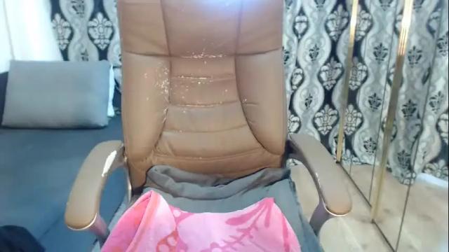Image 8 of nicky_38hhugetits Stream on Chaturbate on 3 days ago