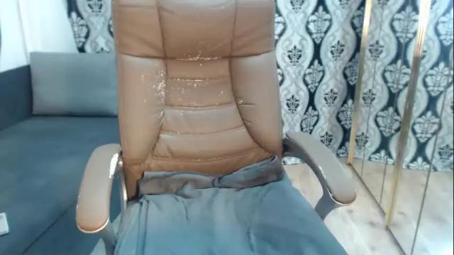 Image 12 of nicky_38hhugetits Stream on Chaturbate on 27 days ago