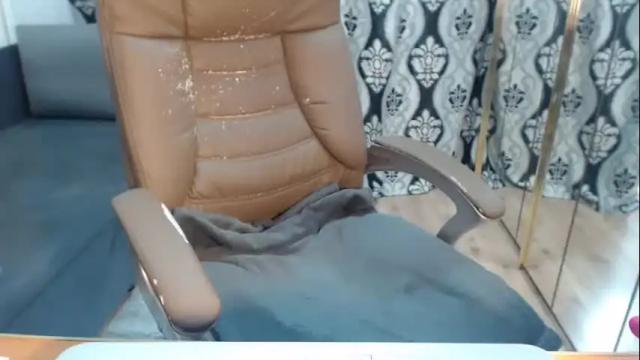 Image 11 of nicky_38hhugetits Stream on Chaturbate on 13 days ago