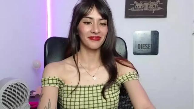 Image 12 of nicky_ellis_ Stream on Chaturbate on 16 months ago