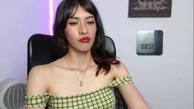Image 8 of nicky_ellis_ Stream on Chaturbate on 16 months ago