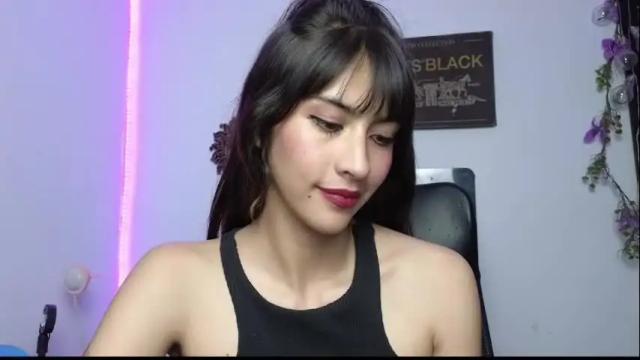 Image 11 of nicky_ellis_ Stream on Chaturbate on 15 months ago
