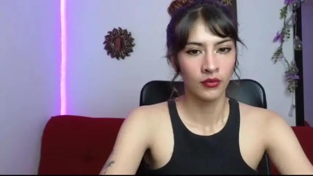 Image 2 of nicky_ellis_ Stream on Chaturbate on 15 months ago