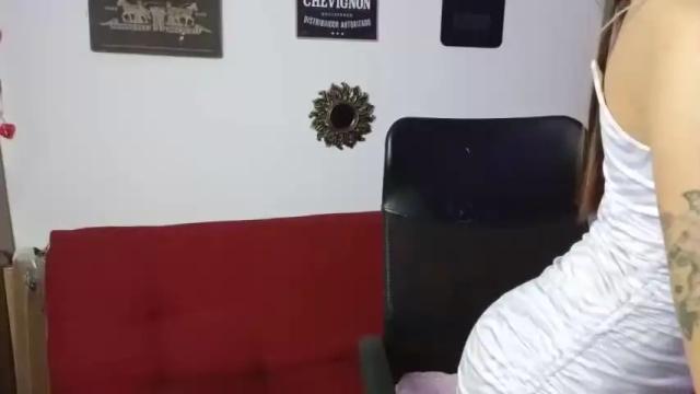 Image 3 of nicky_ellis_ Stream on Chaturbate on 14 months ago