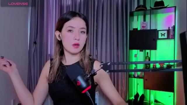 Image 8 of nickywindsor Stream on Chaturbate on 27 days ago