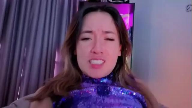 Image 2 of nickywindsor Stream on Chaturbate on 6 days ago
