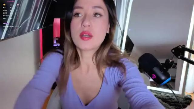 Image 3 of nickywindsor Stream on Chaturbate on 27 days ago
