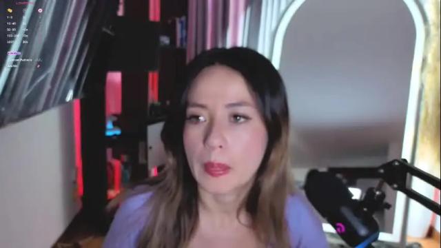 Image 4 of nickywindsor Stream on Chaturbate on 27 days ago