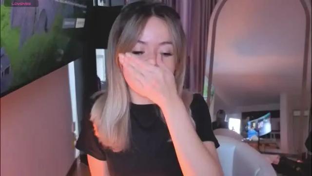 Thumbnail 1, nickywindsor's Stream at Chaturbate, 1 month ago