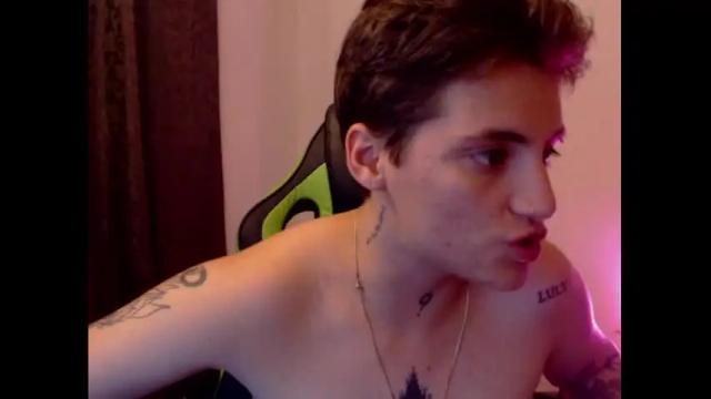 Image 7 of nico592 Stream on Chaturbate on 16 months ago