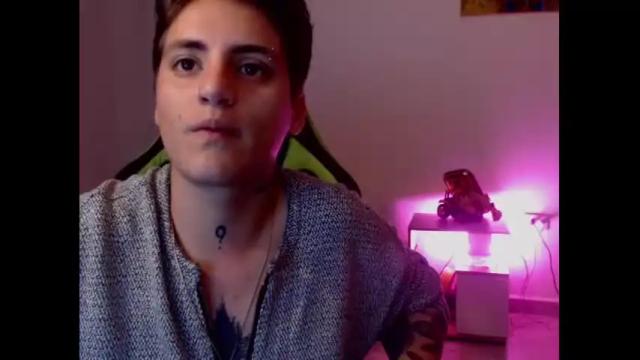 Image 3 of nico592 Stream on Chaturbate on 16 months ago