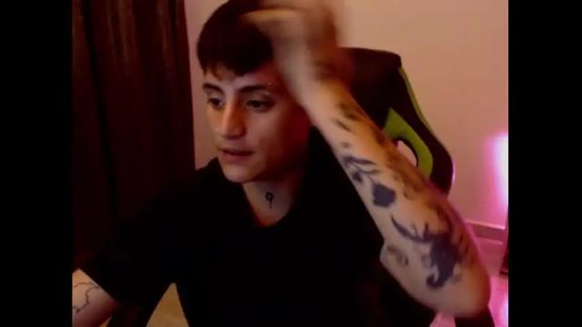 Image 3 of nico592 Stream on Chaturbate on 16 months ago