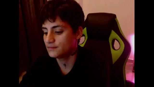 Image 6 of nico592 Stream on Chaturbate on 16 months ago