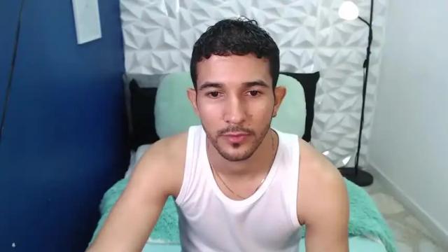 Image 2 of nico_xrobin Stream on Chaturbate on 17 months ago