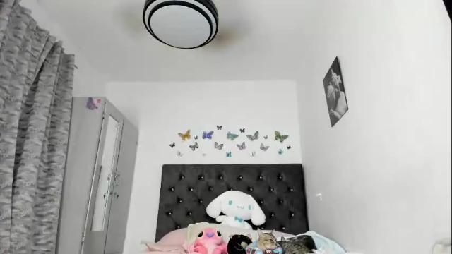 Image 3 of nicol3_0 Stream on Chaturbate on 2 months ago