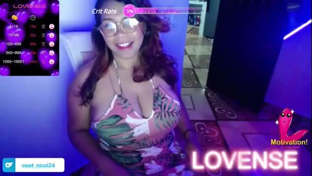 Image 3 of nicol_24 Stream on Chaturbate on 25 months ago